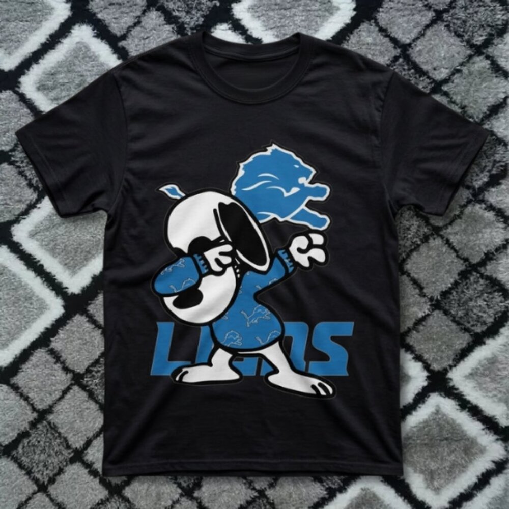 Black – Snoopy Detroit Lions Dabbing Graphic Tee Football Fan Shirt